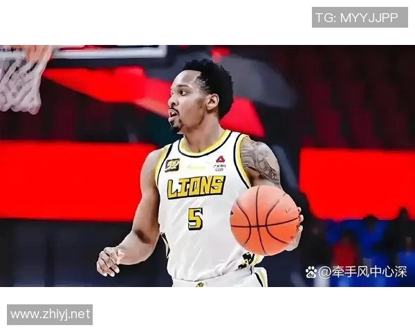 非常高效！布朗6记三分砍26分&胡金秋12中9拿22分